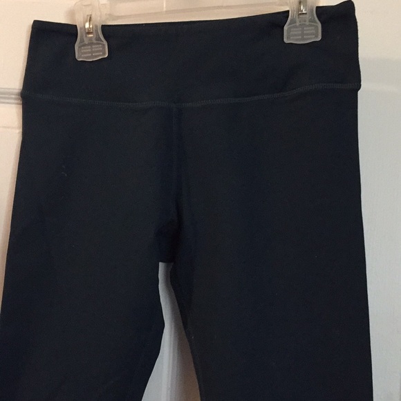 Lululemon active capris leggings size similar s - Picture 3 of 7